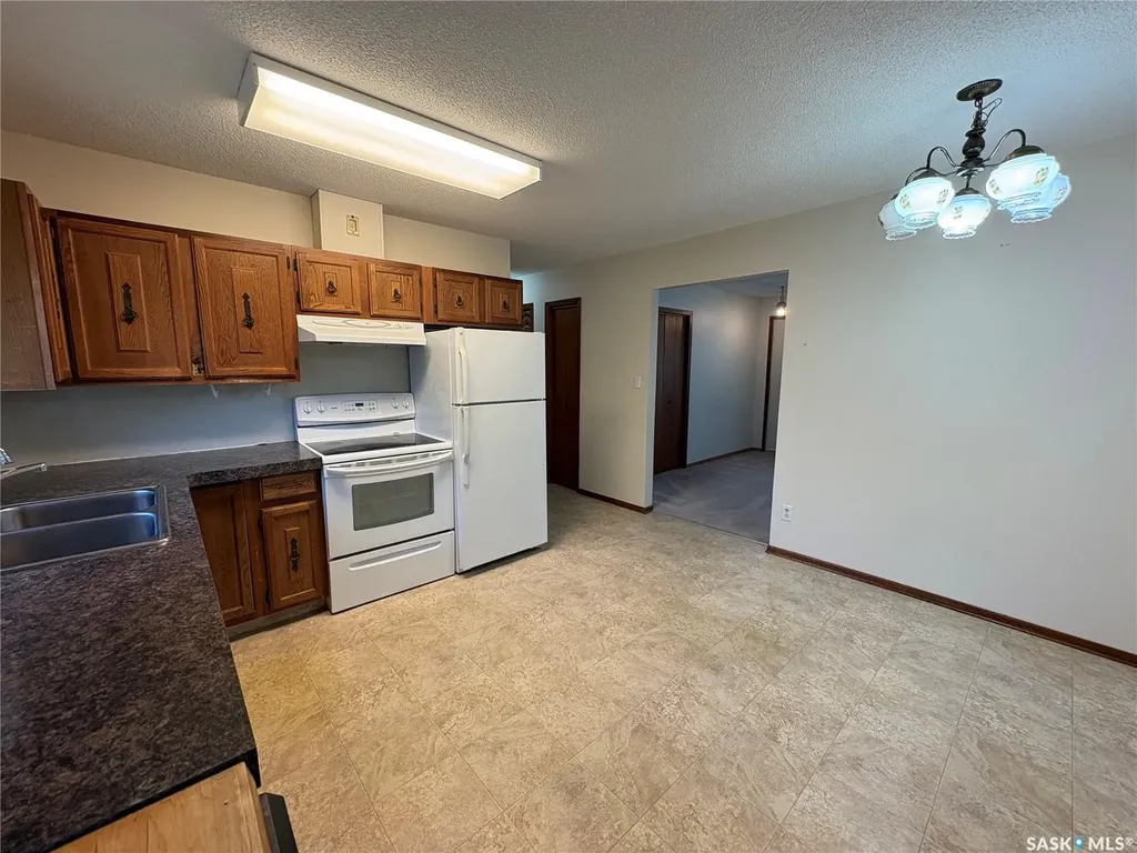 86 1st Street SW Wadena SK S0A 4J0