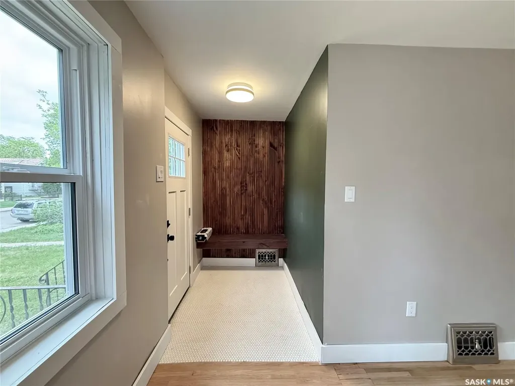 2471 Broder Street Regina SK S4N 3T1