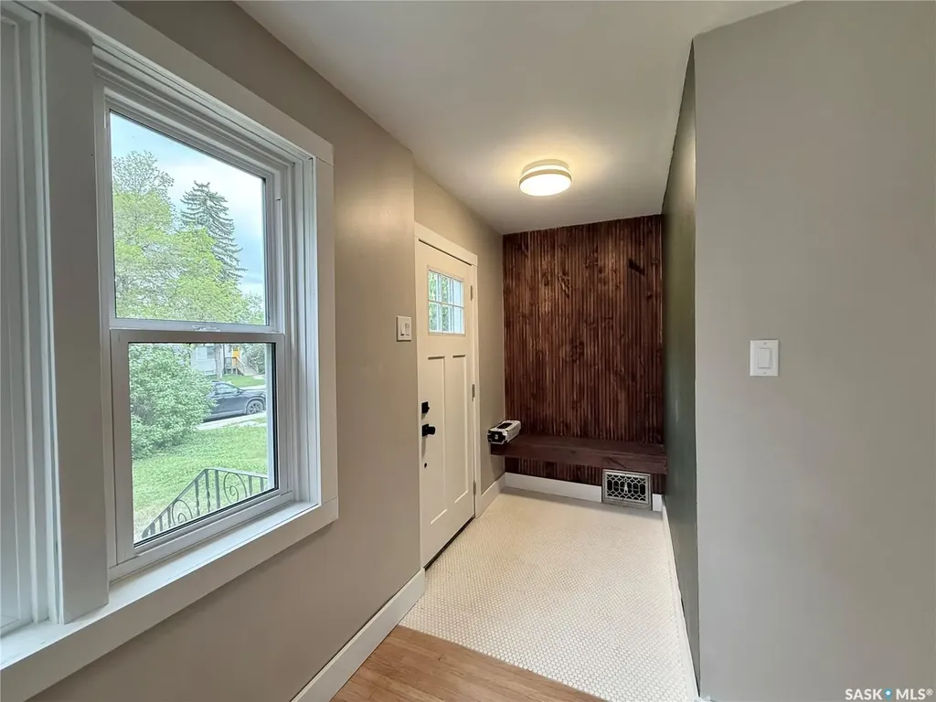2471 Broder Street Regina SK S4N 3T1