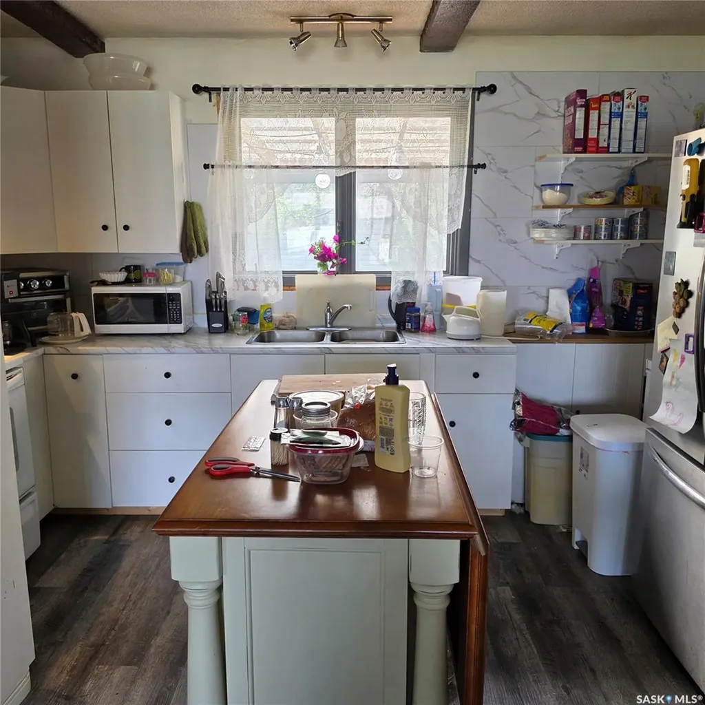 38 6th Street SE Preeceville SK S0A 3B0