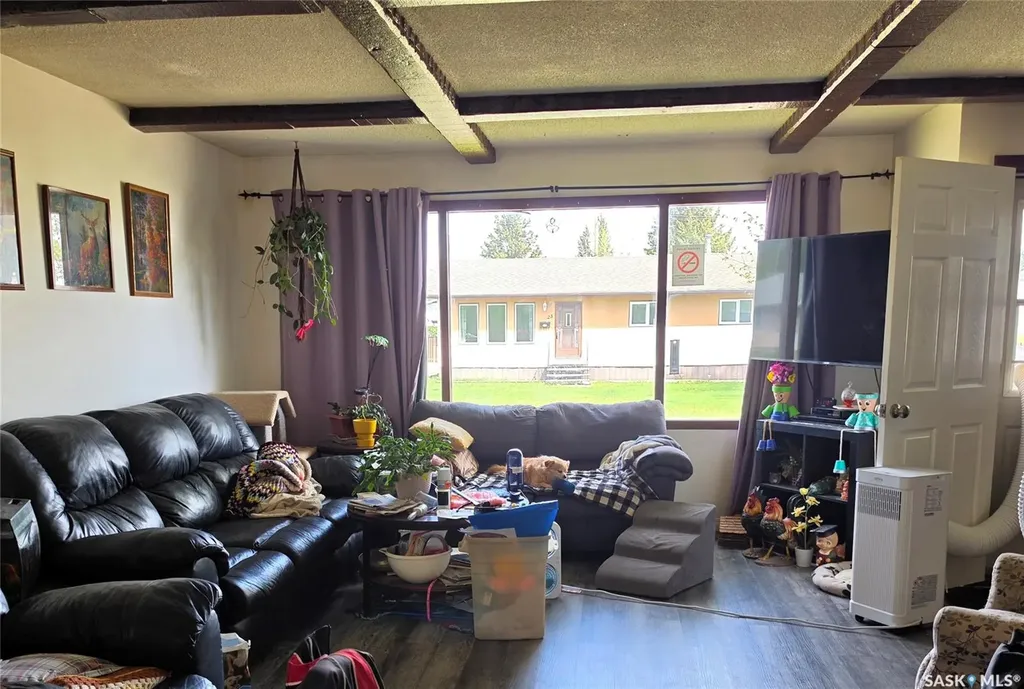 38 6th Street SE Preeceville SK S0A 3B0
