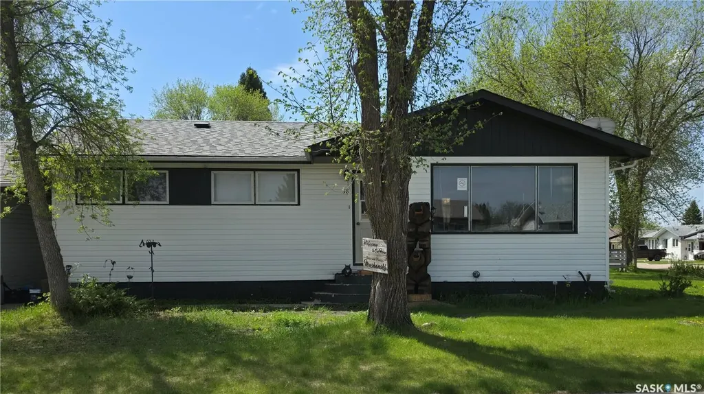 38 6th Street SE Preeceville SK S0A 3B0