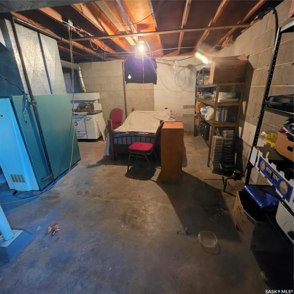38 6th Street SE Preeceville SK S0A 3B0