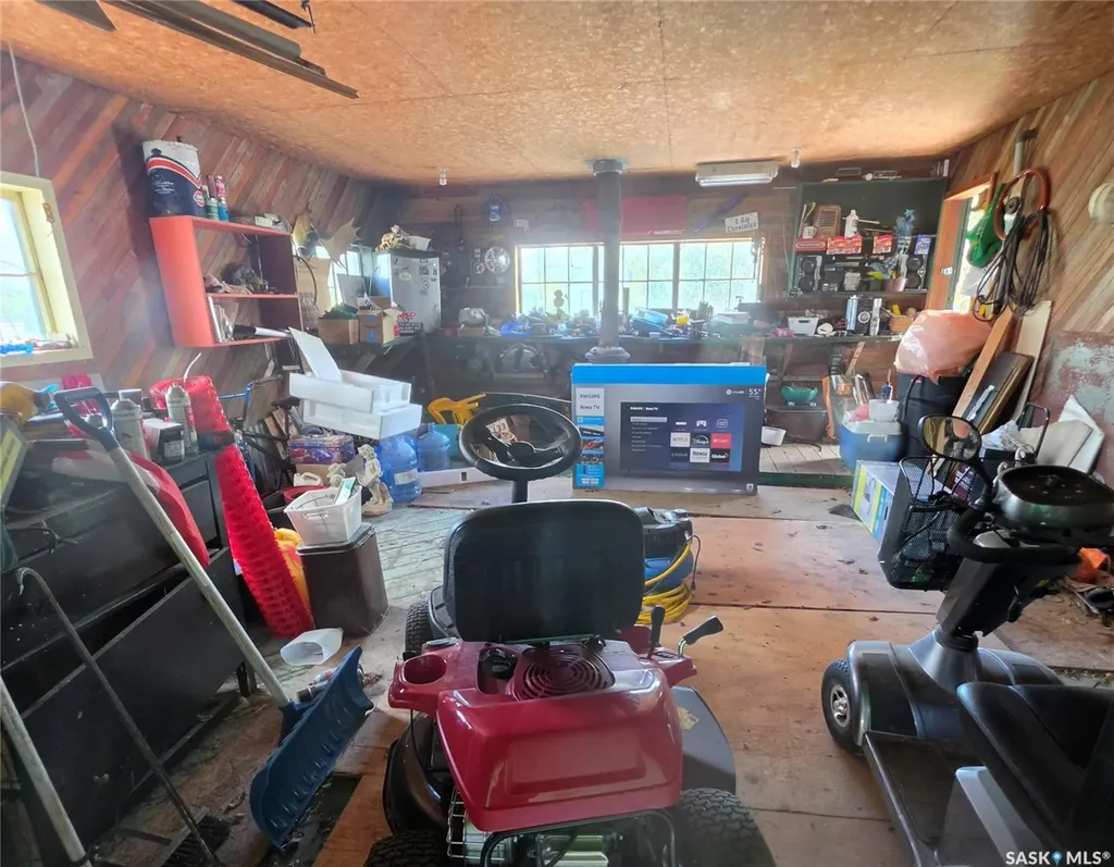 38 6th Street SE Preeceville SK S0A 3B0