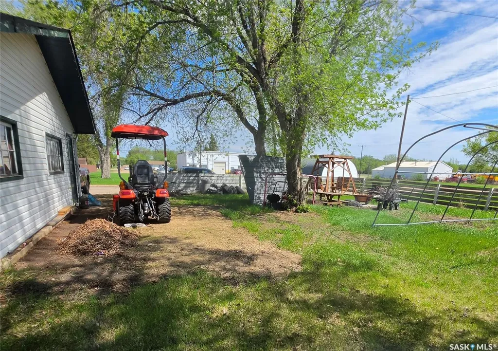 38 6th Street SE Preeceville SK S0A 3B0
