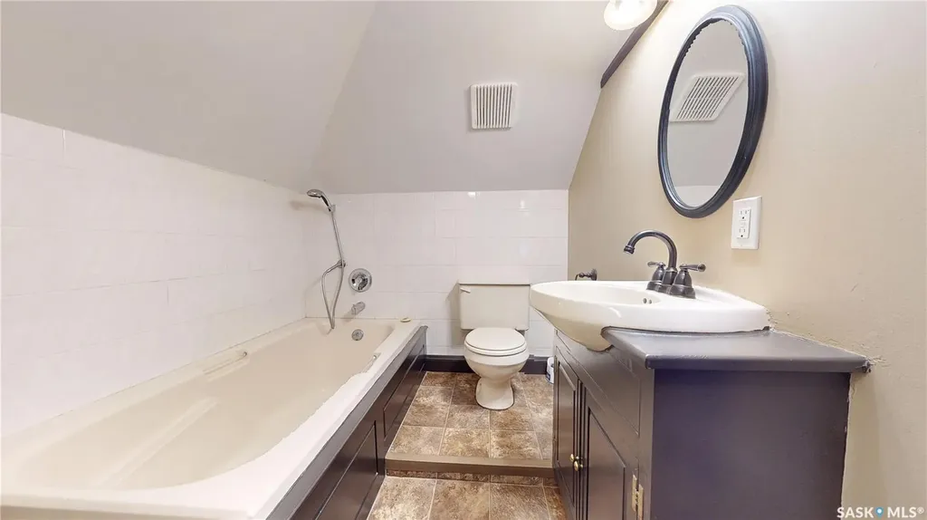 309 Marsh Street Maple Creek SK S0N 1N0