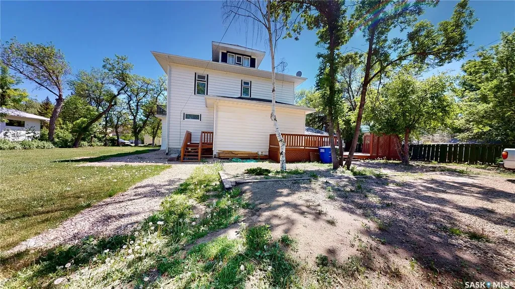 309 Marsh Street Maple Creek SK S0N 1N0
