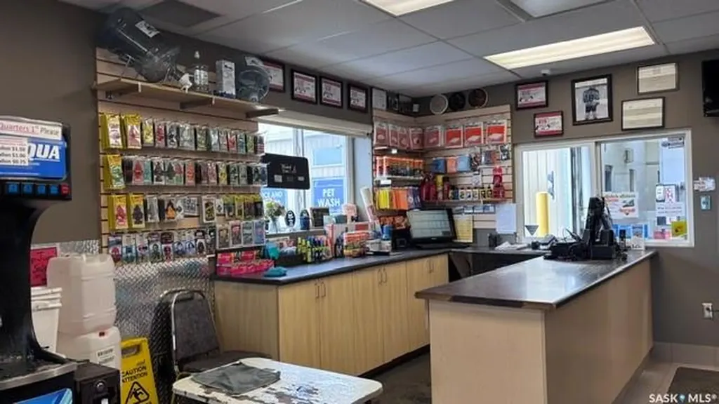 521 Pioneer Avenue North Battleford SK S9A 4A9