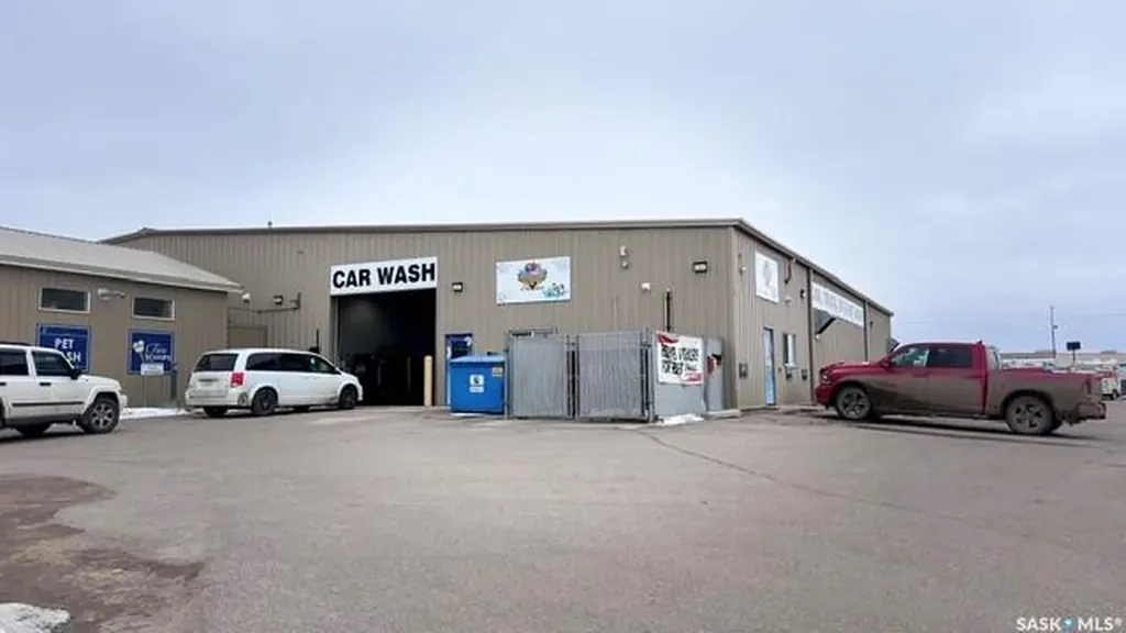 521 Pioneer Avenue North Battleford SK S9A 4A9