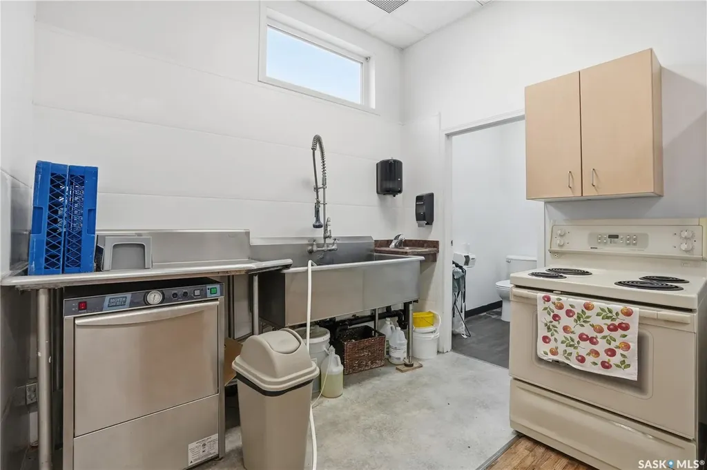 339 Centre Street Assiniboia SK S0H 0B0