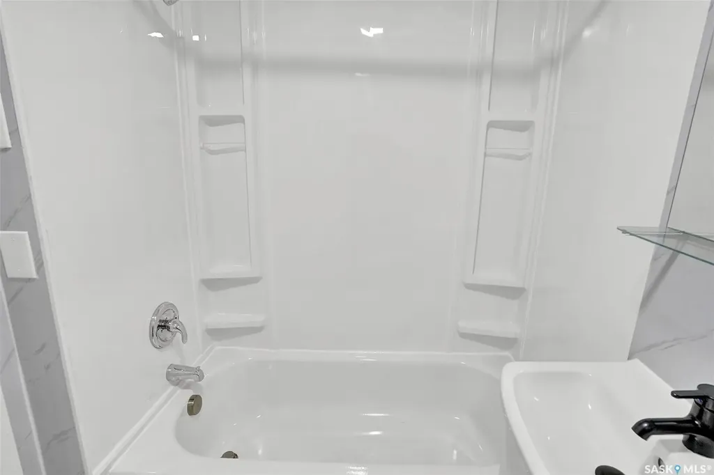 1668 Ottawa Street Regina SK S4P 1N9