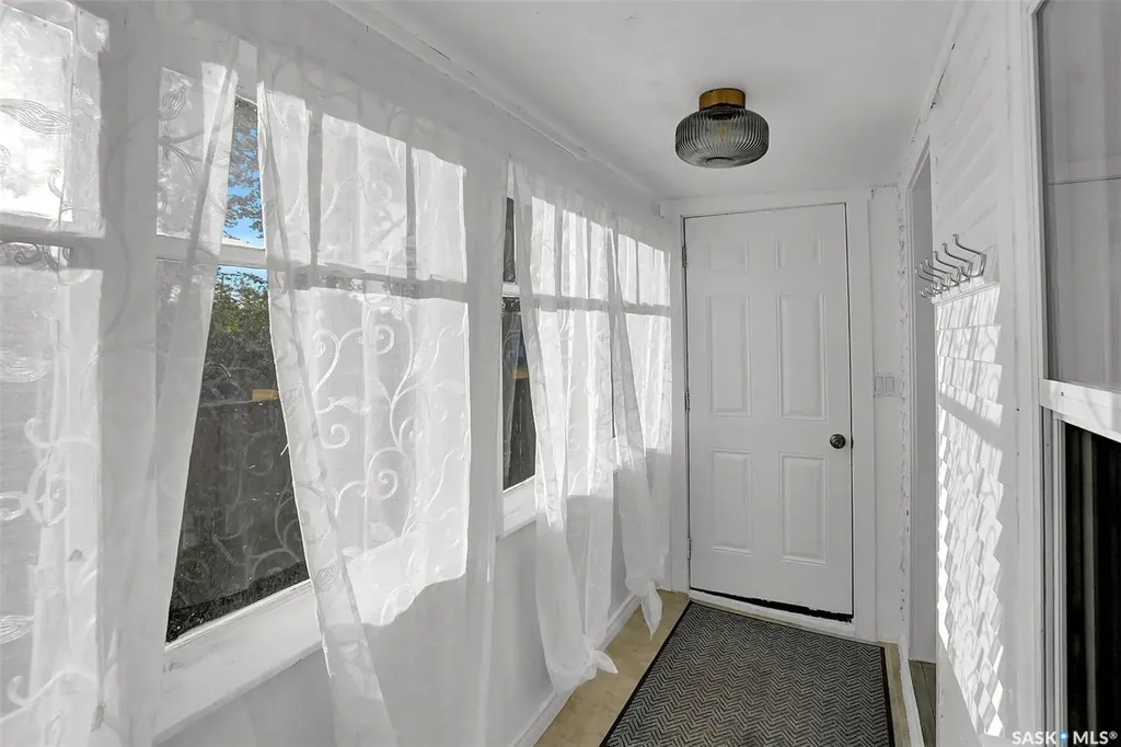 1668 Ottawa Street Regina SK S4P 1N9