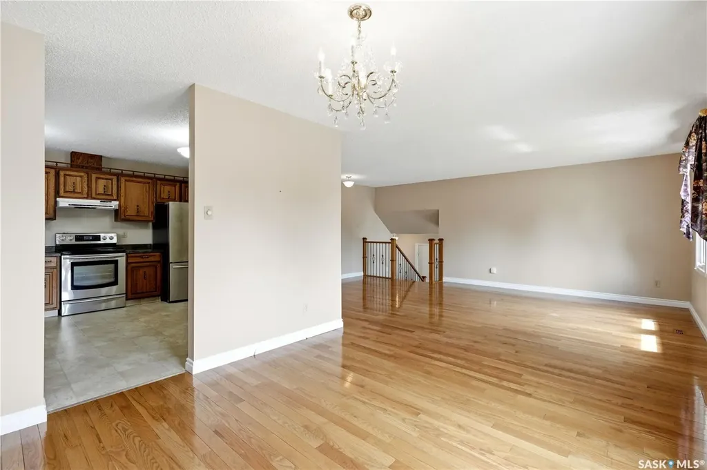 579 Tobin Crescent Saskatoon SK S7K 4N9