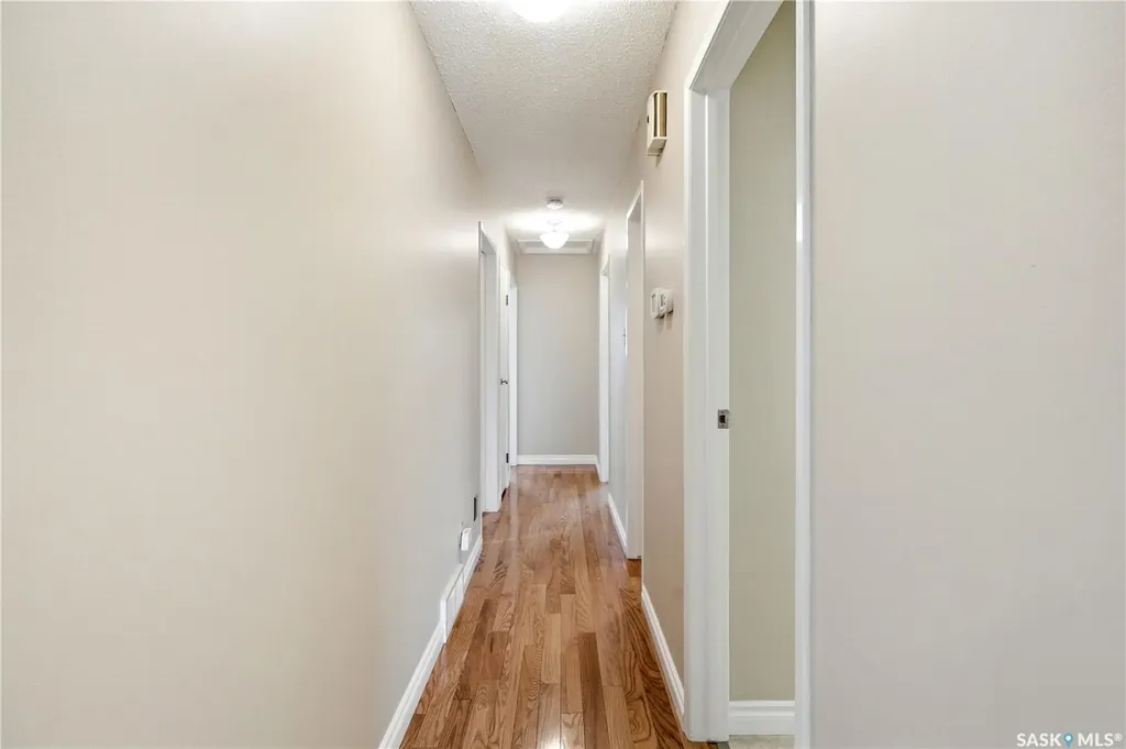 579 Tobin Crescent Saskatoon SK S7K 4N9