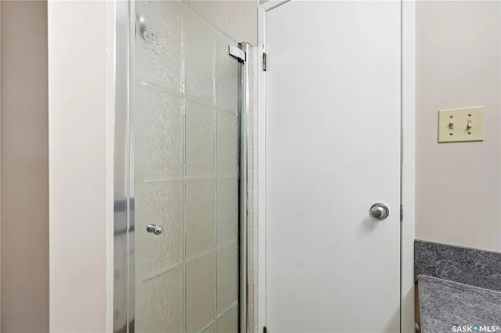 579 Tobin Crescent Saskatoon SK S7K 4N9