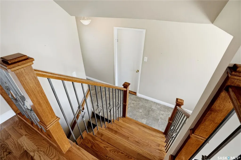 579 Tobin Crescent Saskatoon SK S7K 4N9