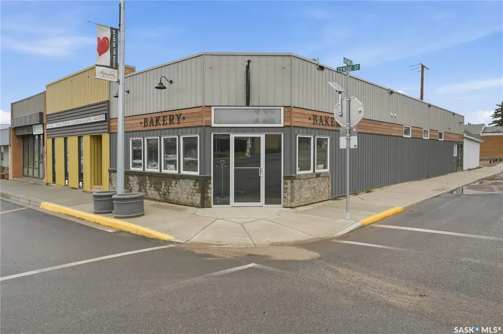339 Centre Street Assiniboia SK S0H 0B0
