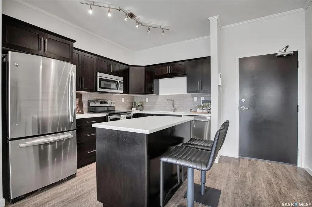545 Hassard Close Saskatoon SK S7L 6V3