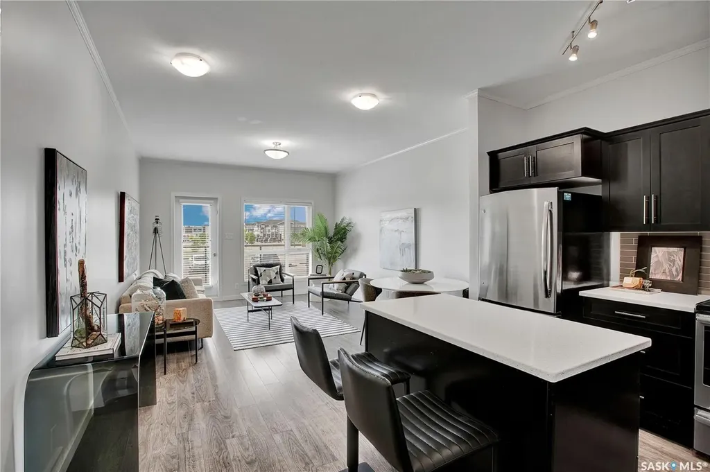 545 Hassard Close Saskatoon SK S7L 6V3