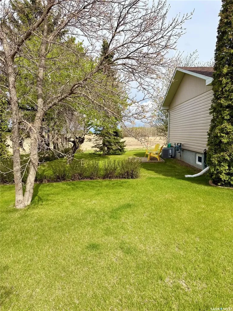 309 Russell Street Stoughton SK S0G 4T0