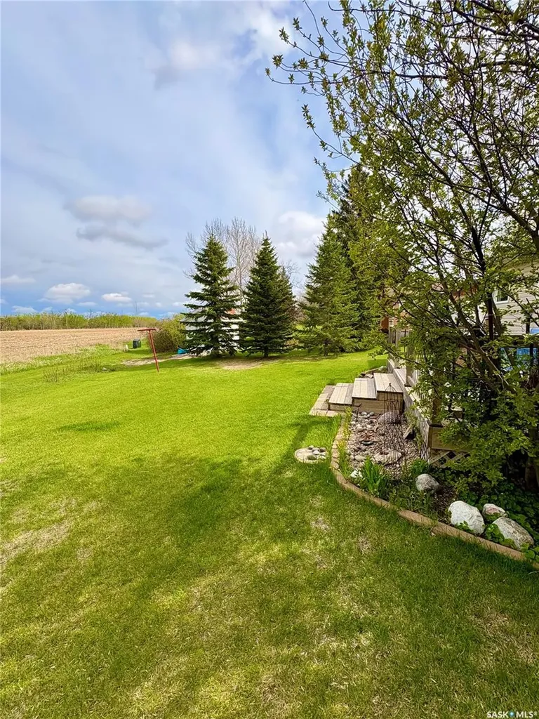 309 Russell Street Stoughton SK S0G 4T0