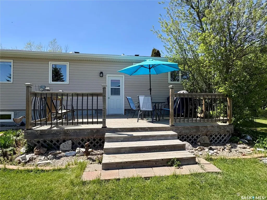 309 Russell Street Stoughton SK S0G 4T0