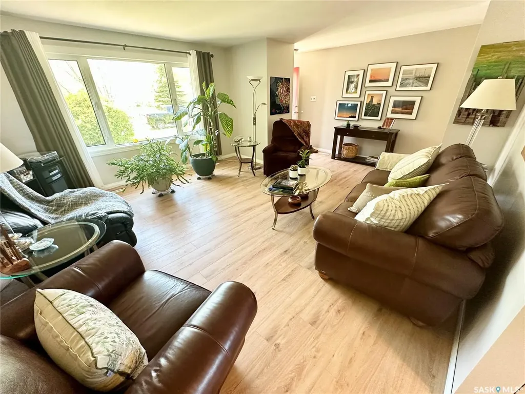 309 Russell Street Stoughton SK S0G 4T0