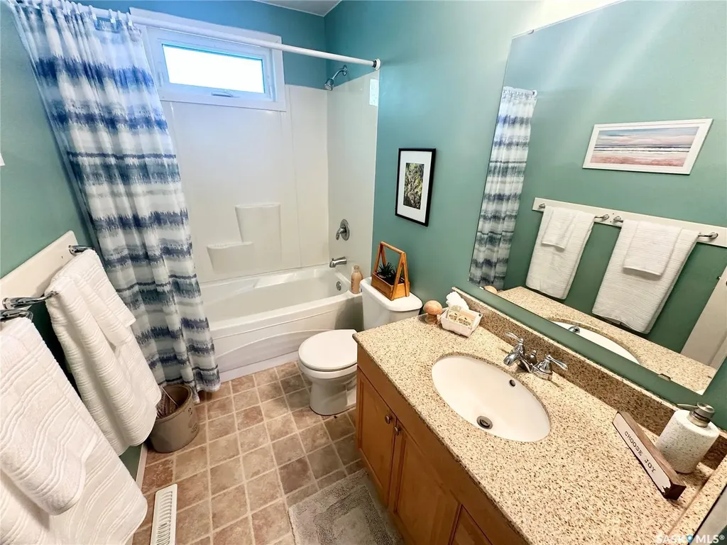 309 Russell Street Stoughton SK S0G 4T0