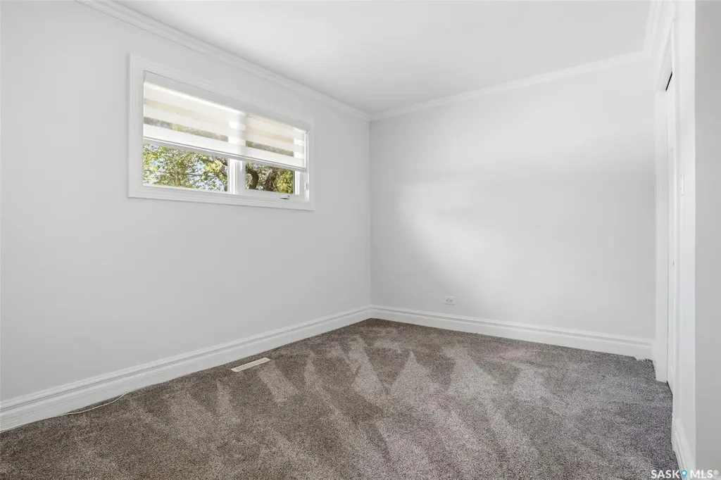 124 Riddell Crescent Regina SK S4S 5L3