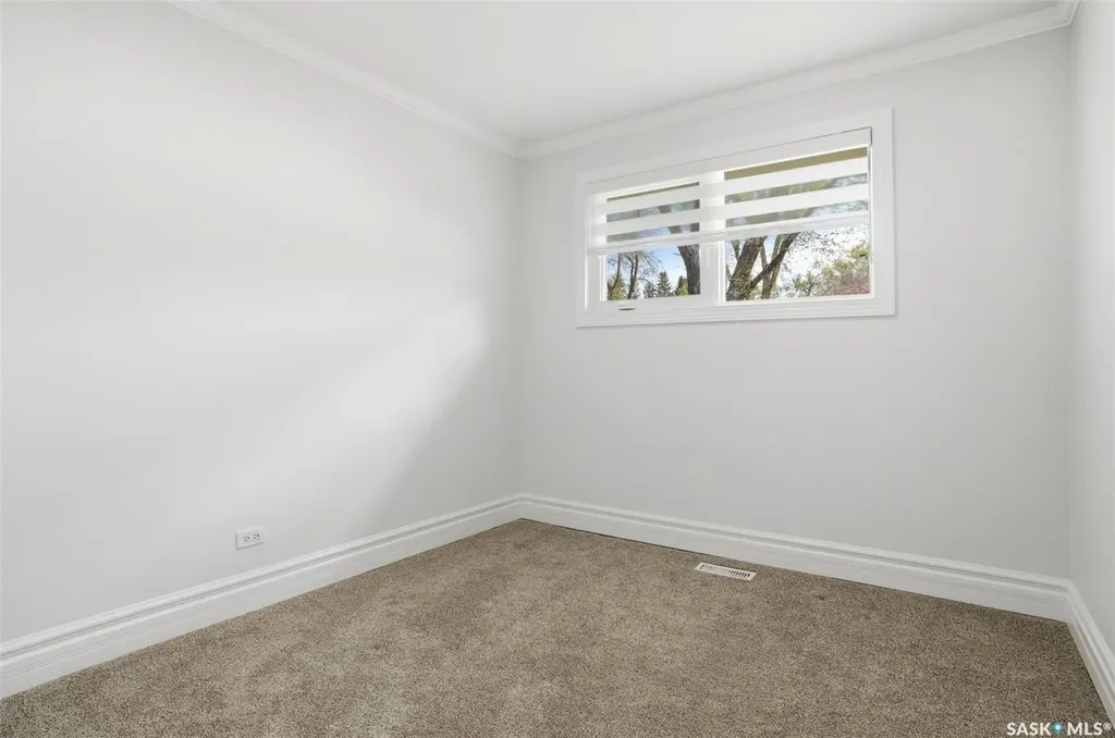 124 Riddell Crescent Regina SK S4S 5L3