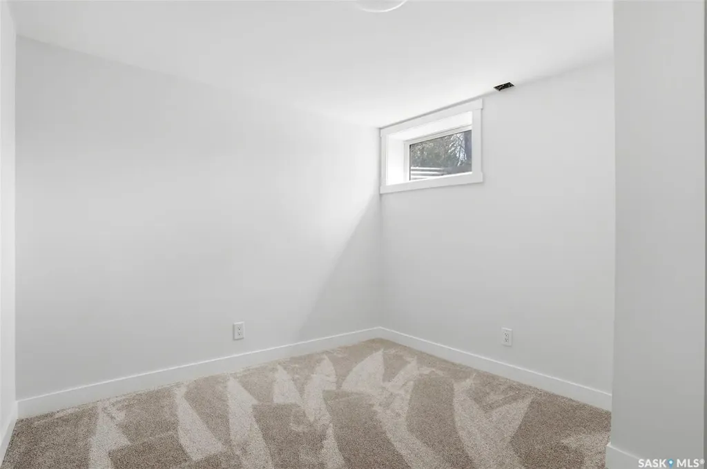 124 Riddell Crescent Regina SK S4S 5L3