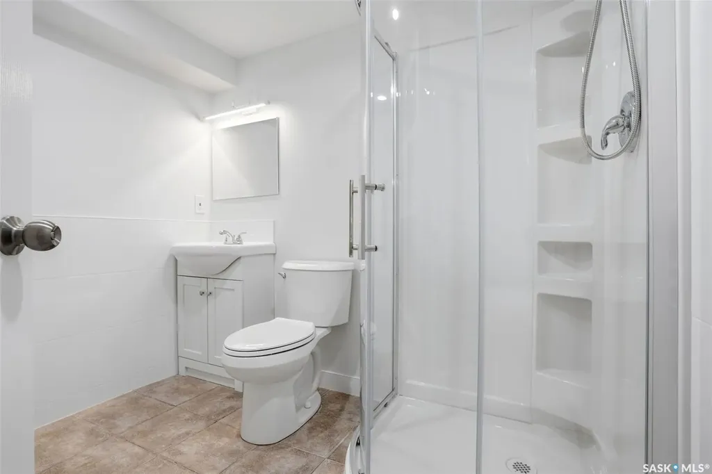 124 Riddell Crescent Regina SK S4S 5L3