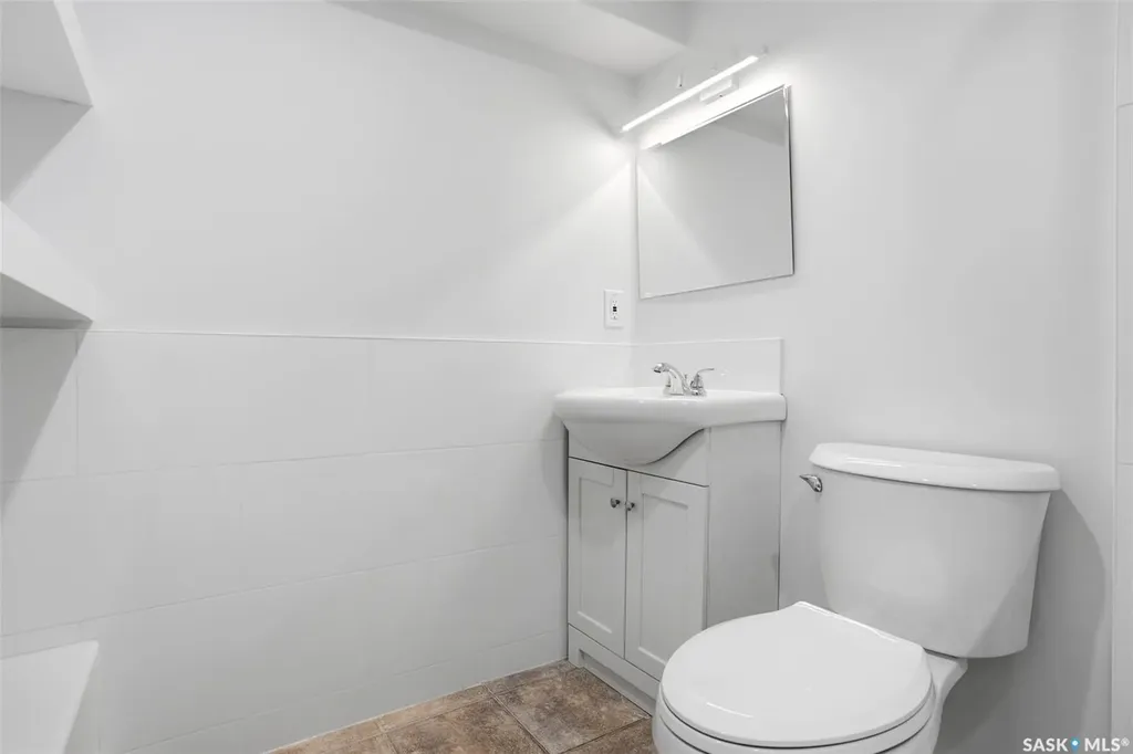 124 Riddell Crescent Regina SK S4S 5L3