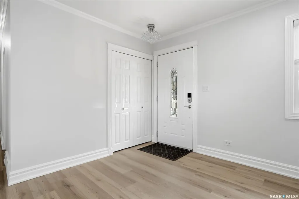 124 Riddell Crescent Regina SK S4S 5L3