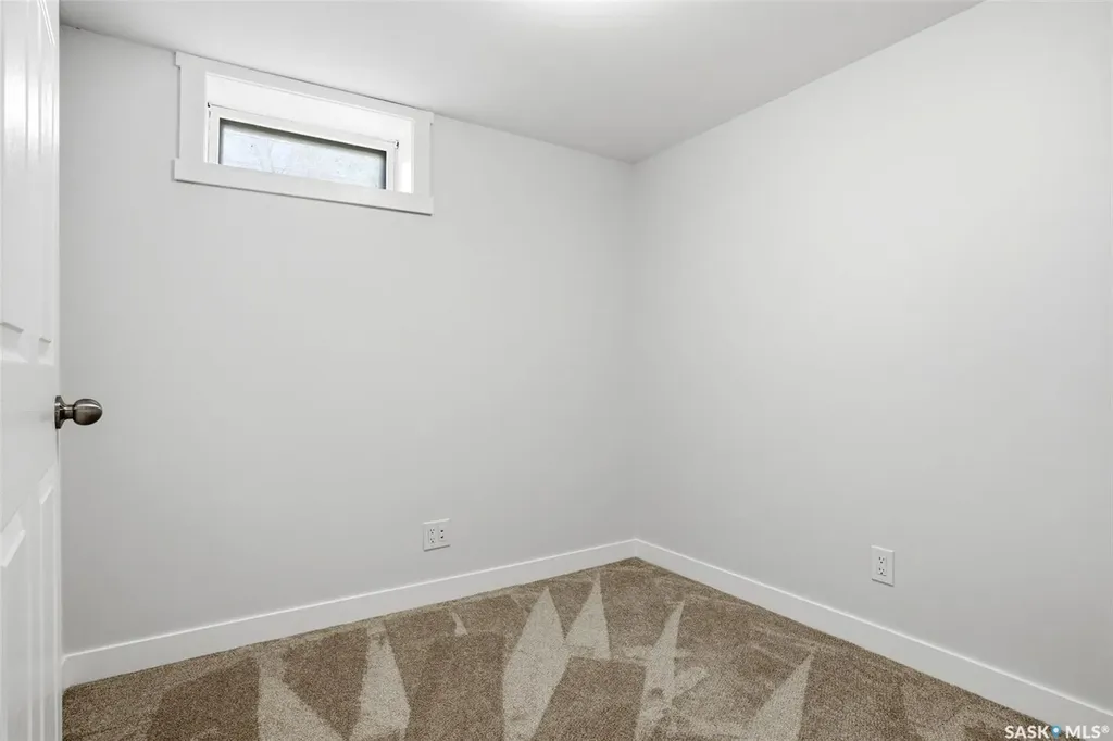 124 Riddell Crescent Regina SK S4S 5L3