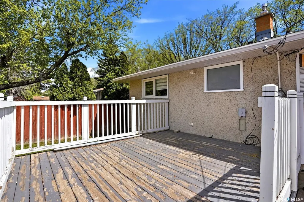 124 Riddell Crescent Regina SK S4S 5L3