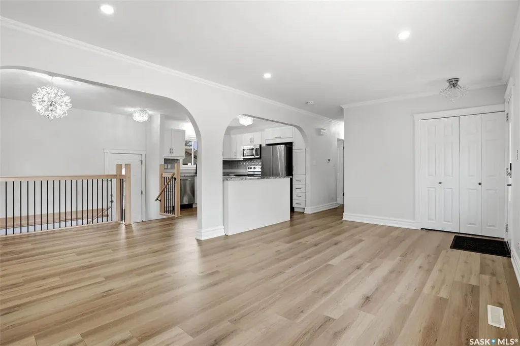 124 Riddell Crescent Regina SK S4S 5L3