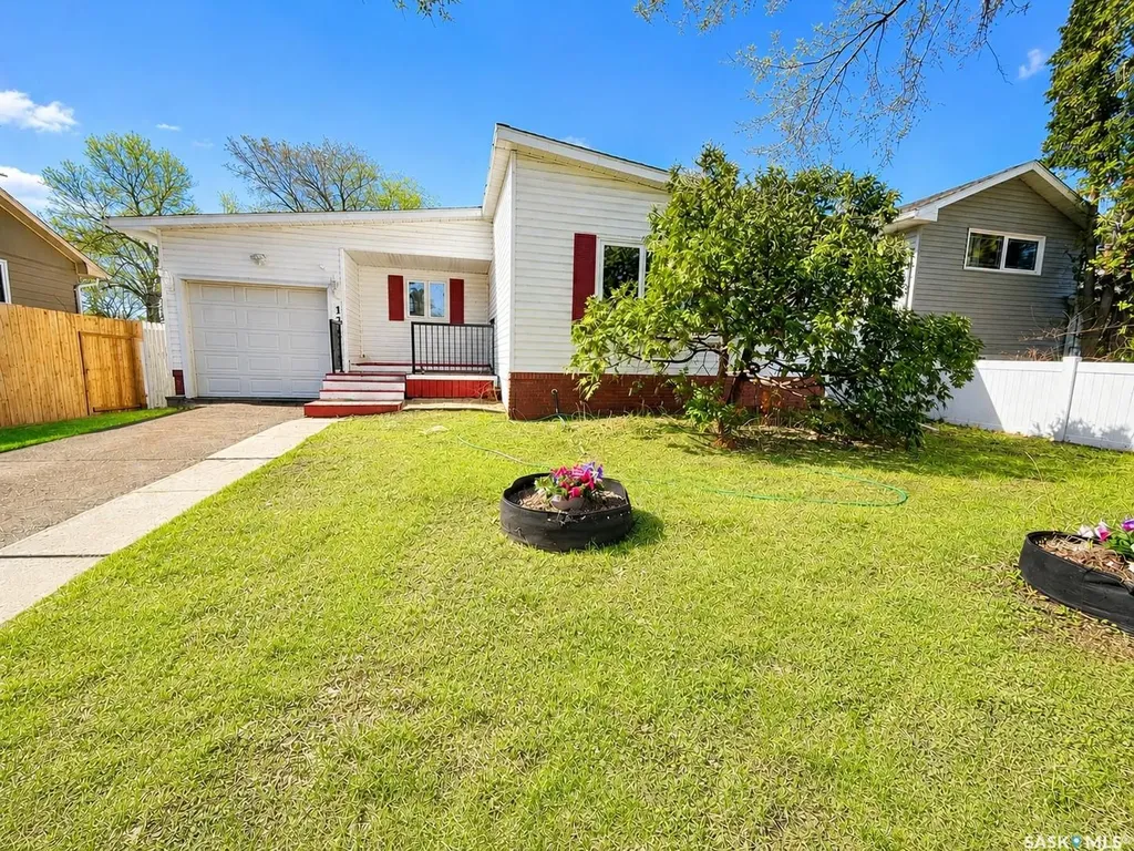 1321 Jubilee Avenue Regina SK S4S 3S8