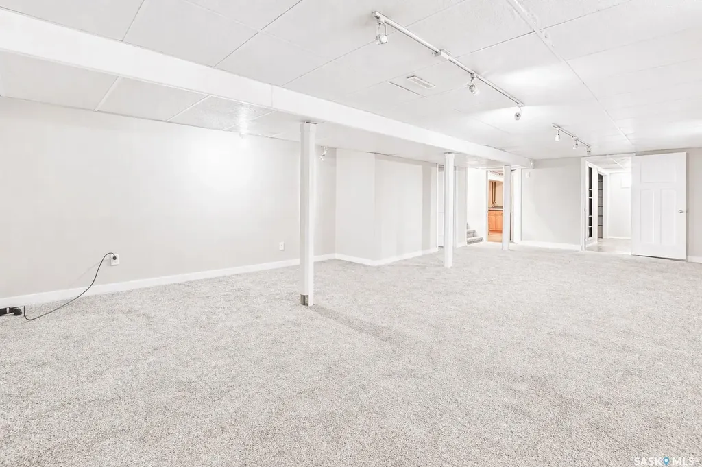 1321 Jubilee Avenue Regina SK S4S 3S8