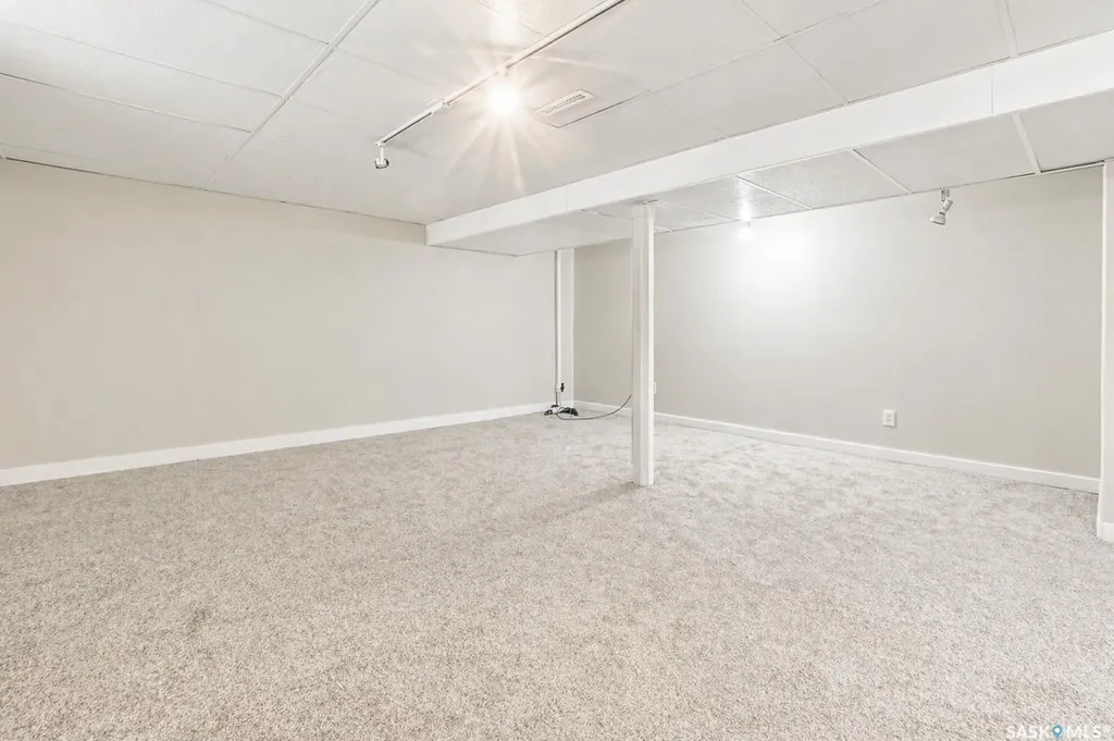1321 Jubilee Avenue Regina SK S4S 3S8