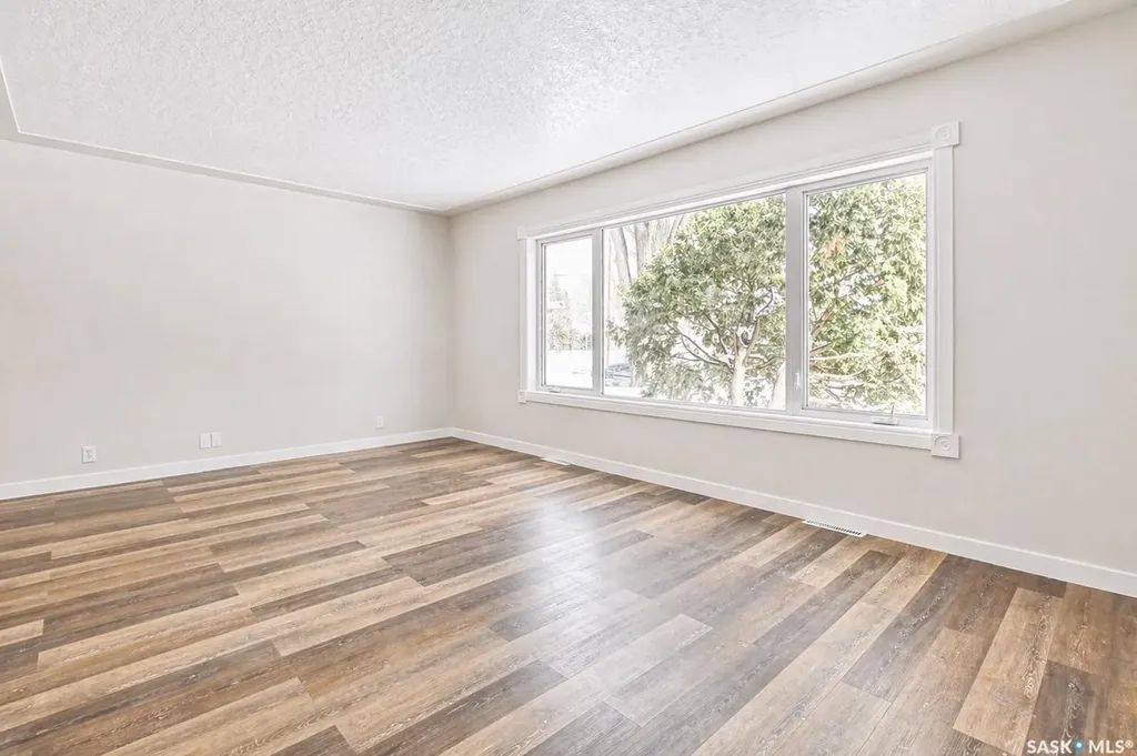 1321 Jubilee Avenue Regina SK S4S 3S8