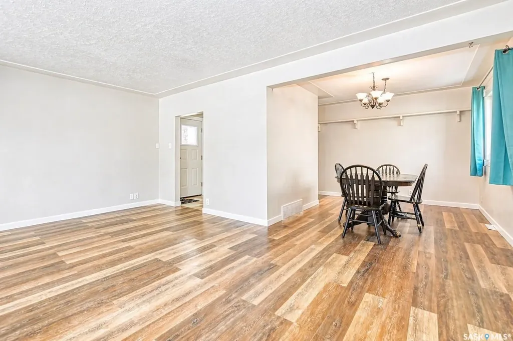 1321 Jubilee Avenue Regina SK S4S 3S8