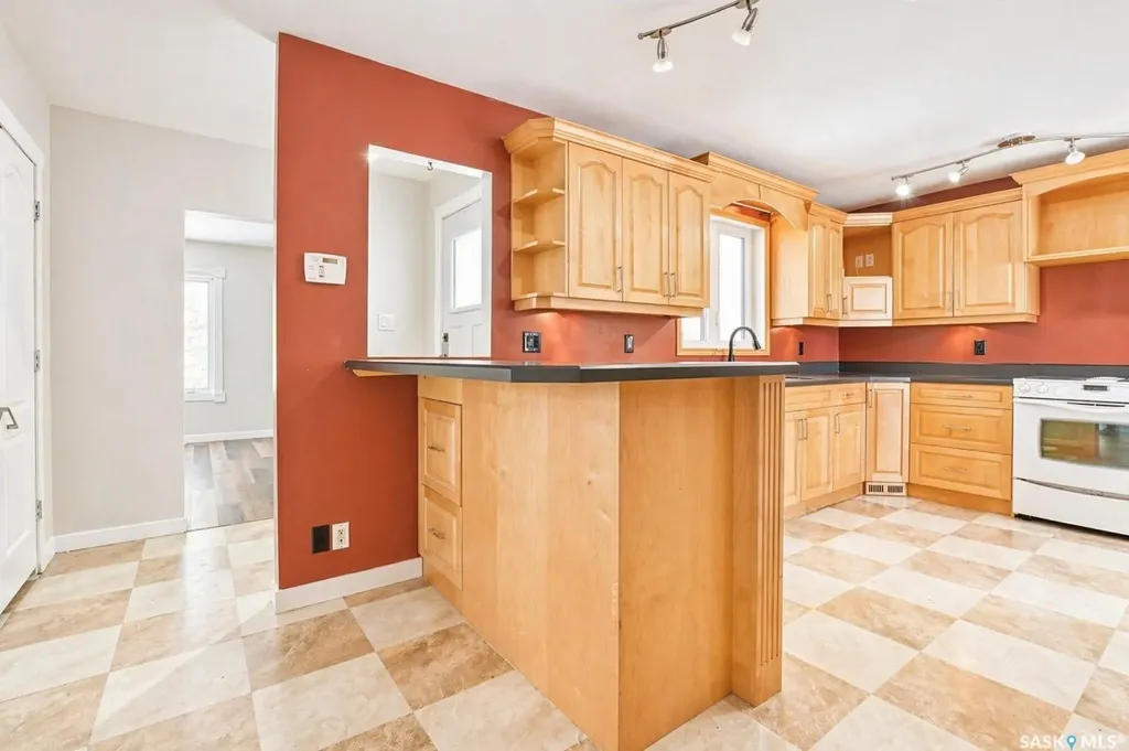 1321 Jubilee Avenue Regina SK S4S 3S8