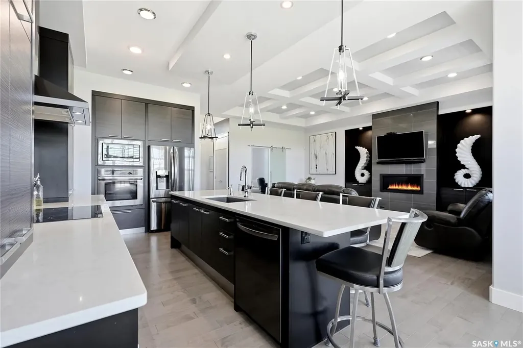739 Hastings Cove Saskatoon SK S7V 0G6