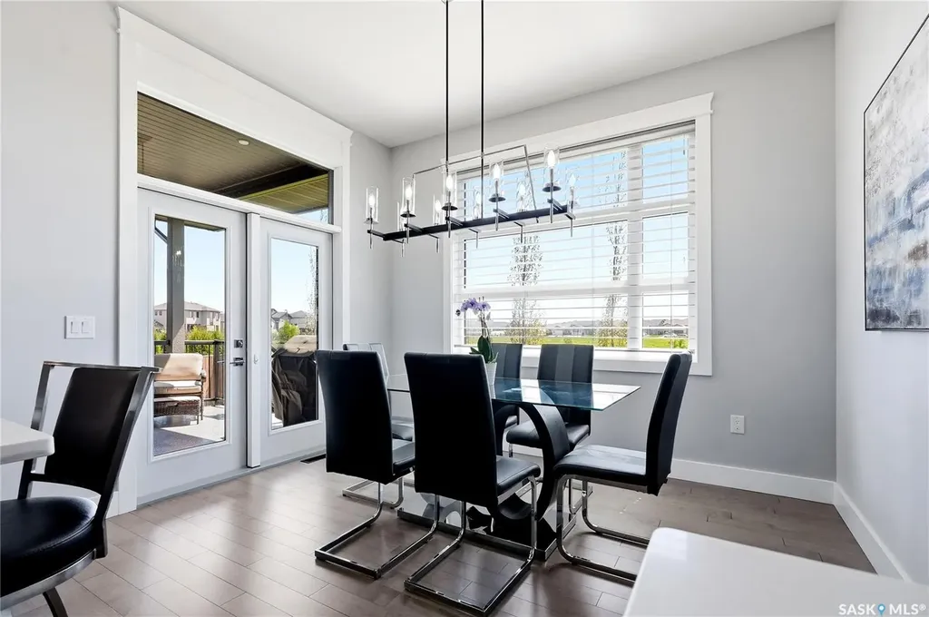 739 Hastings Cove Saskatoon SK S7V 0G6