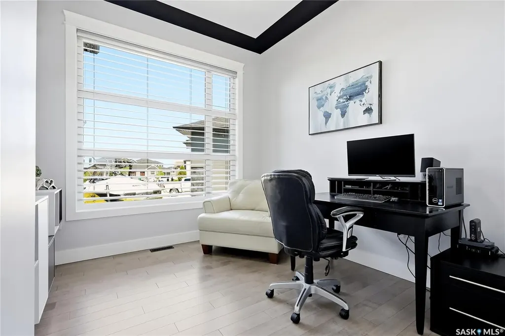 739 Hastings Cove Saskatoon SK S7V 0G6