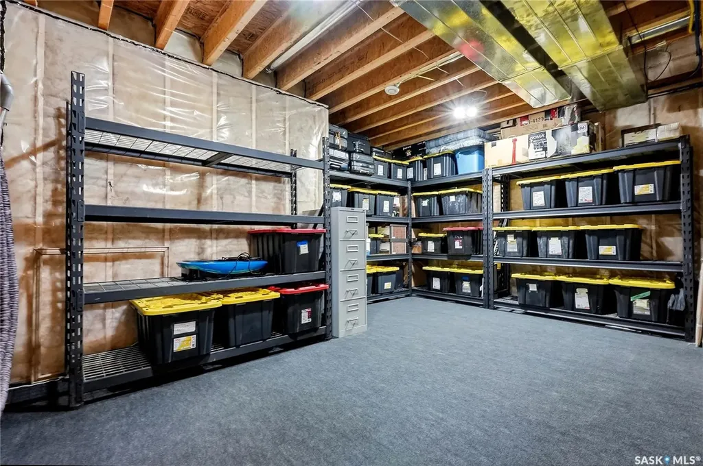 739 Hastings Cove Saskatoon SK S7V 0G6