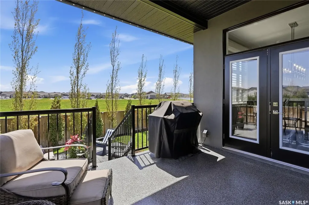 739 Hastings Cove Saskatoon SK S7V 0G6