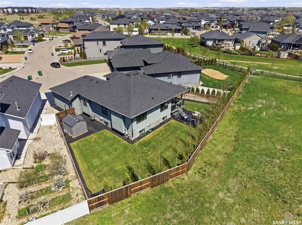 739 Hastings Cove Saskatoon SK S7V 0G6