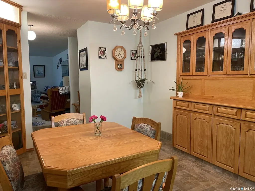 38 Rosefield Drive Yorkton SK S3N 2R4